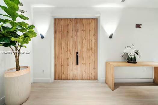 100 S Pointe DrMiami Beach - Condo/Co-Op/Annual,Condo condo unit 1701 - picture