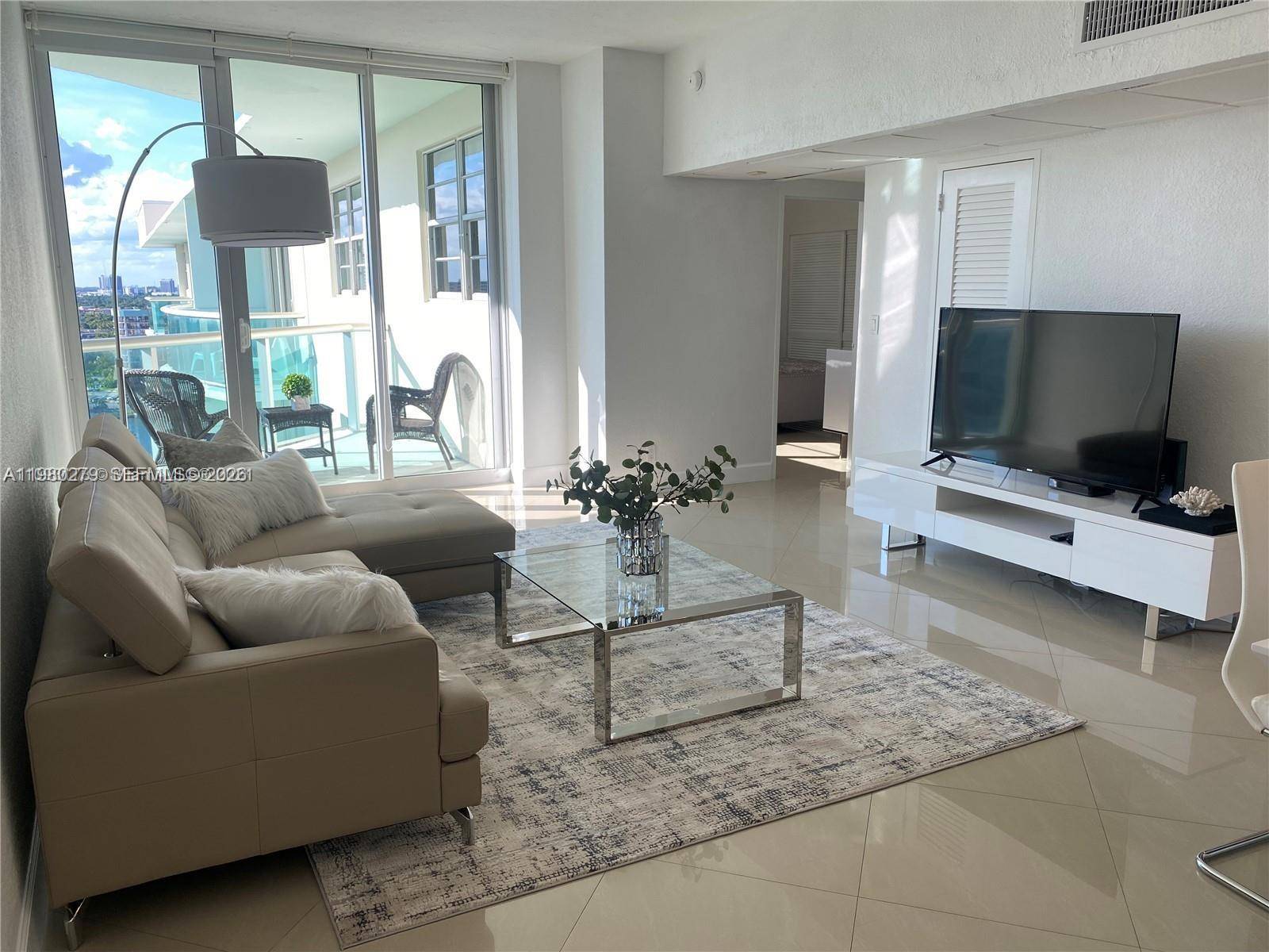 3801 S Ocean Dr (Avail April 1, 2026)Hollywood - Condo/Co-Op/Seasonal,Condo condo unit PH16S - picture