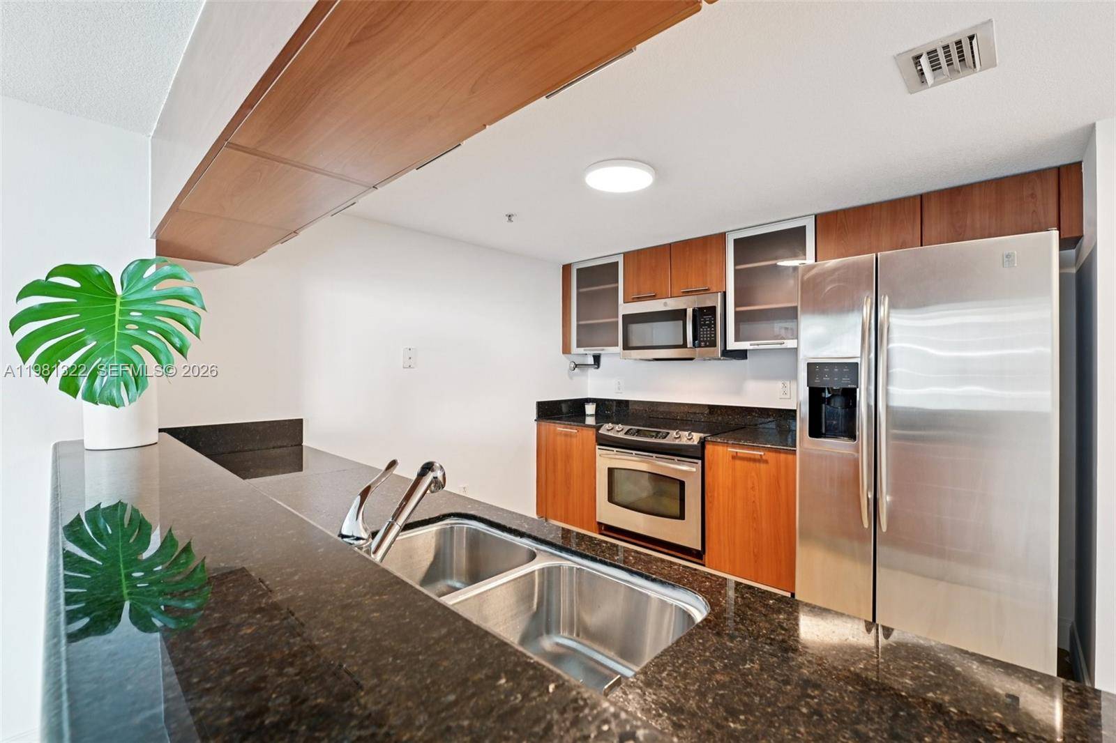 1800 N Bayshore DrMiami - Condo 5+ Stories,Condo condo unit 2811 - picture