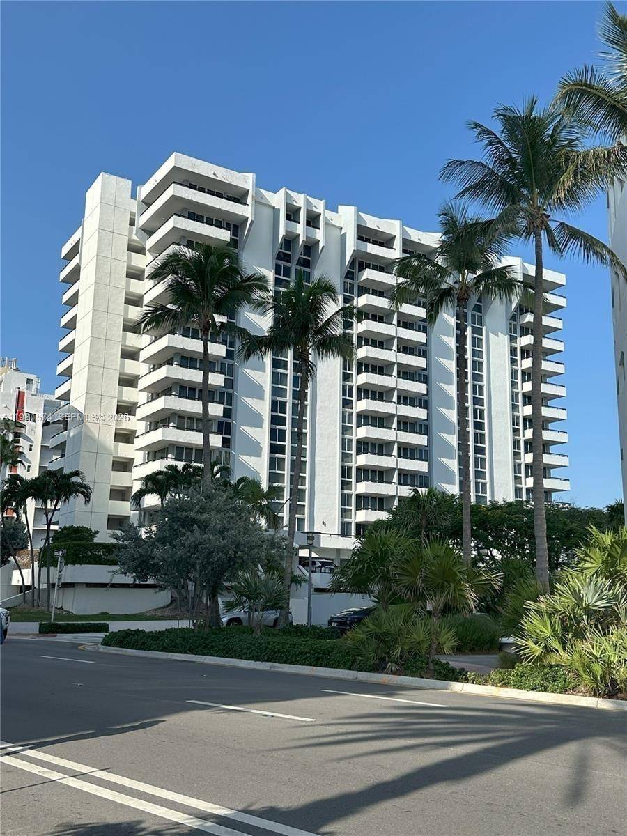 3200 Collins AveMiami Beach - Condo 5+ Stories,Condo condo unit 10-1 - picture