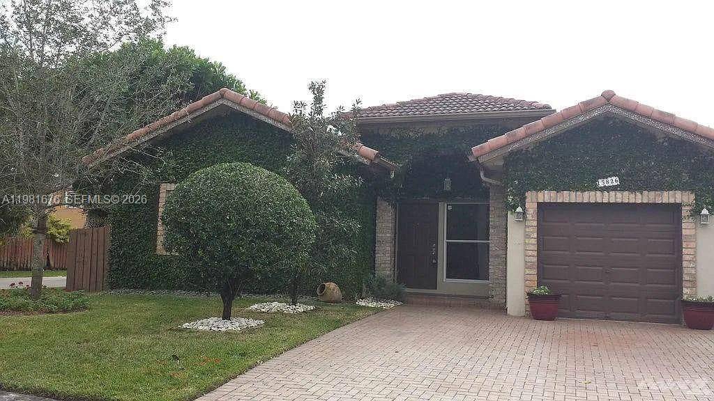 15826 SW 138th TerMiami - picture