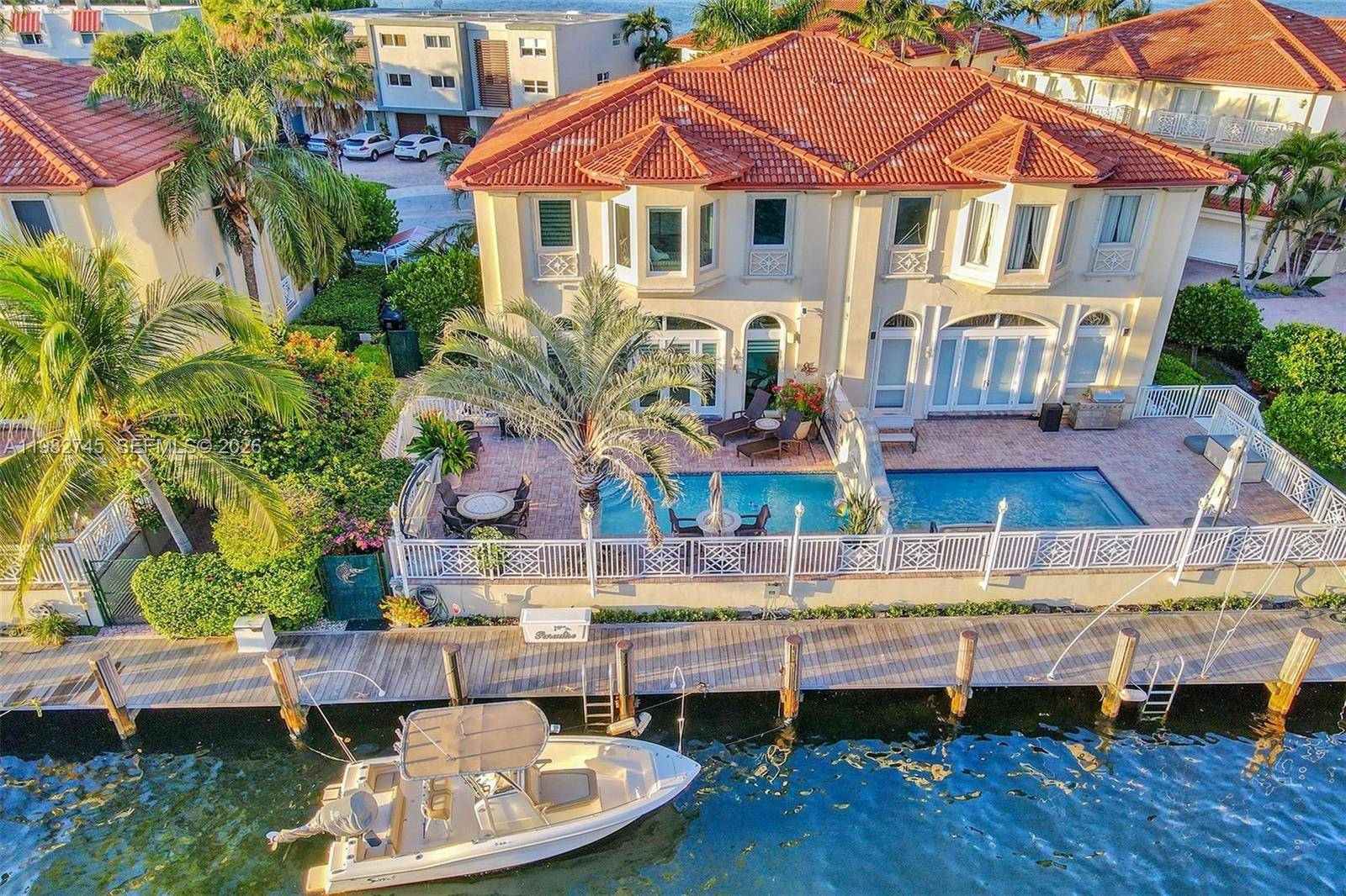 3942 NE 171st StNorth Miami Beach - Townhouse/Villa-Annual,Townhouse condo unit 4A - picture