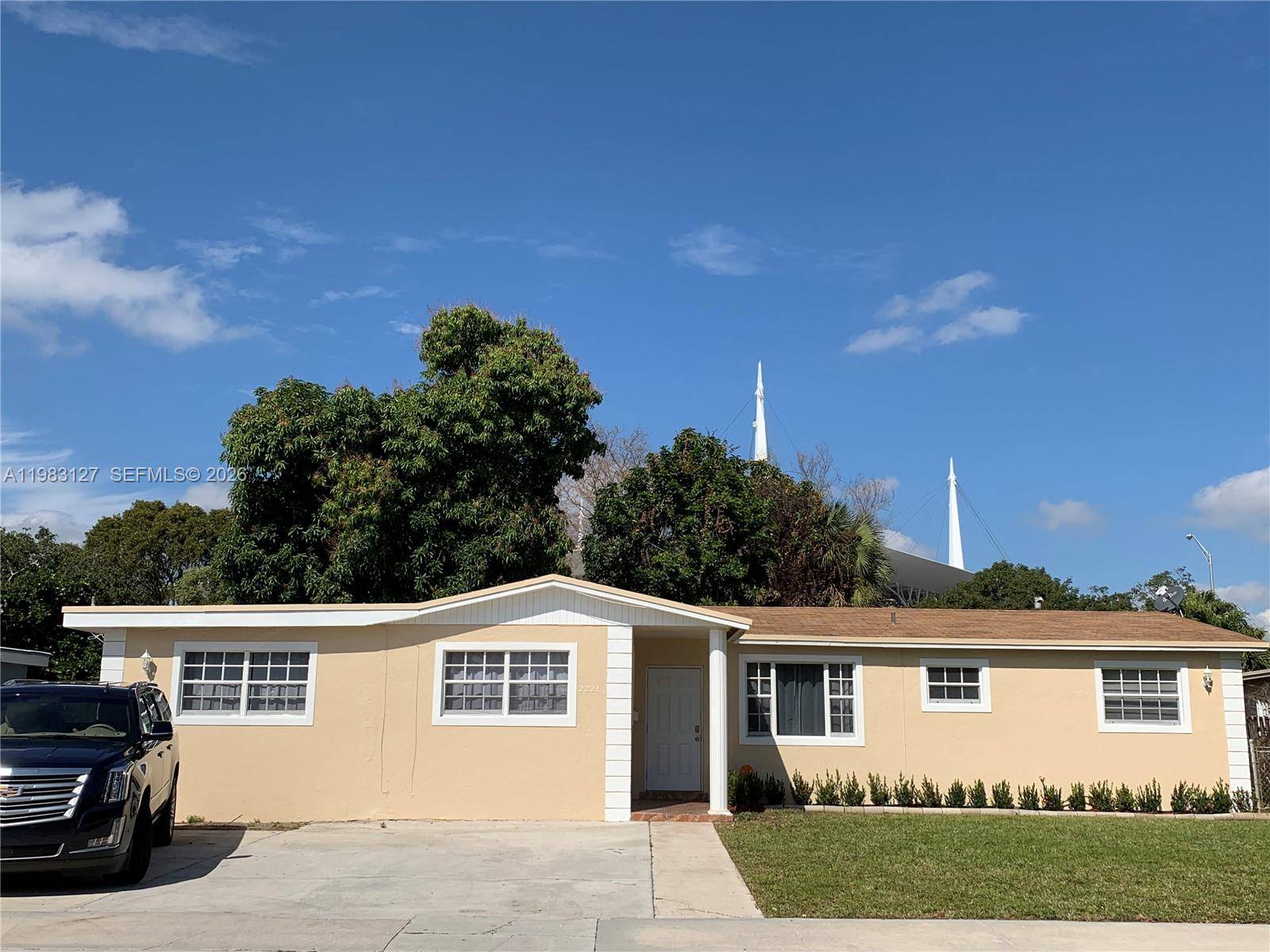 2221 NW 196th TerMiami Gardens - Single Family-Annual,House condo unit 2221 - picture