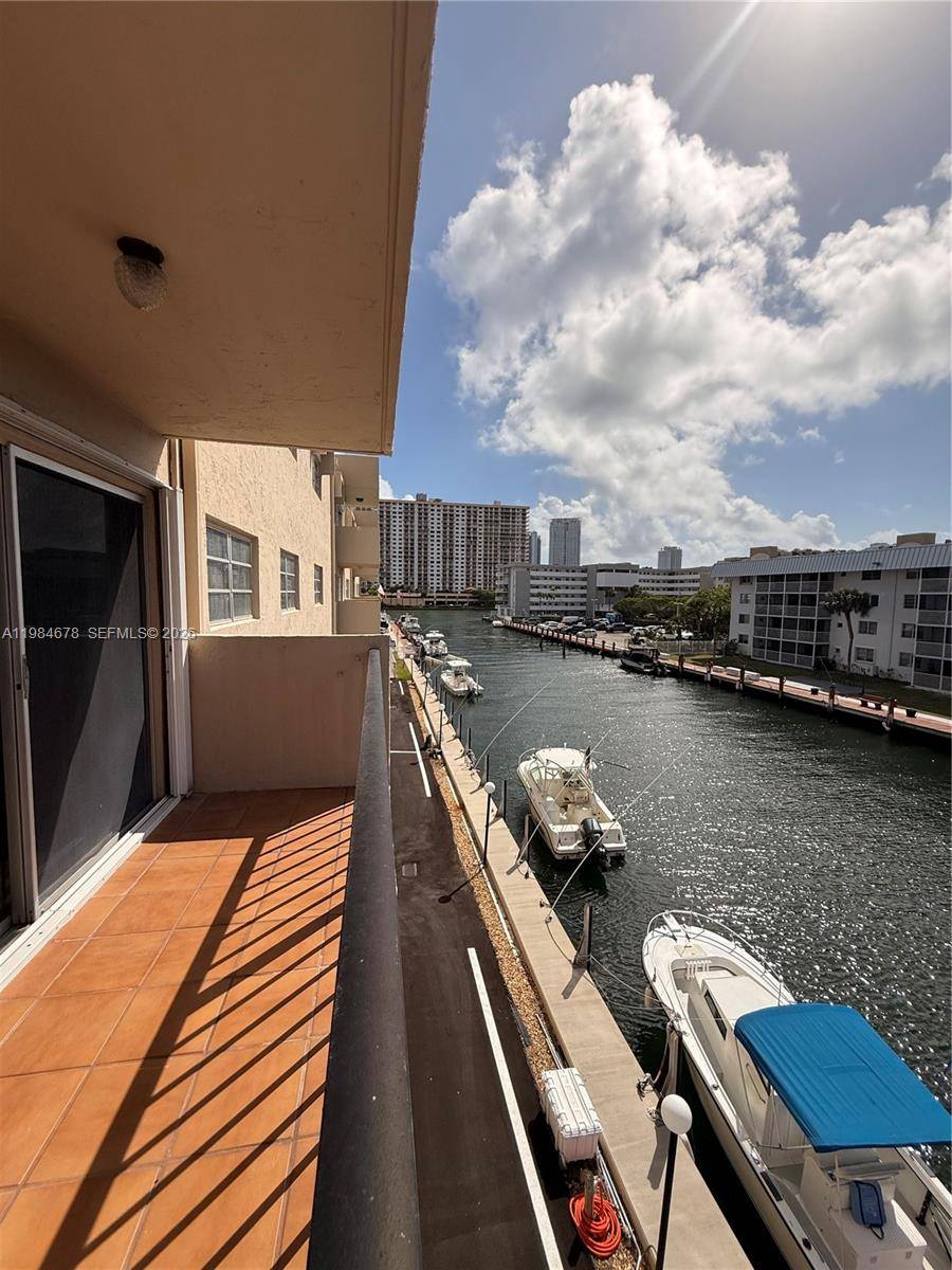 3860 NE 170th StNorth Miami Beach - Condo 1-4 Stories,Condo condo unit 304 - picture