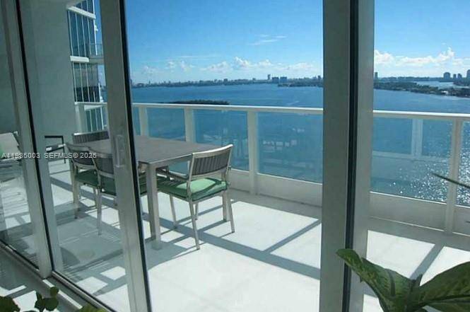 2020 N Bayshore DrMiami - Condo/Co-Op/Annual,Condo condo unit 2204 - picture