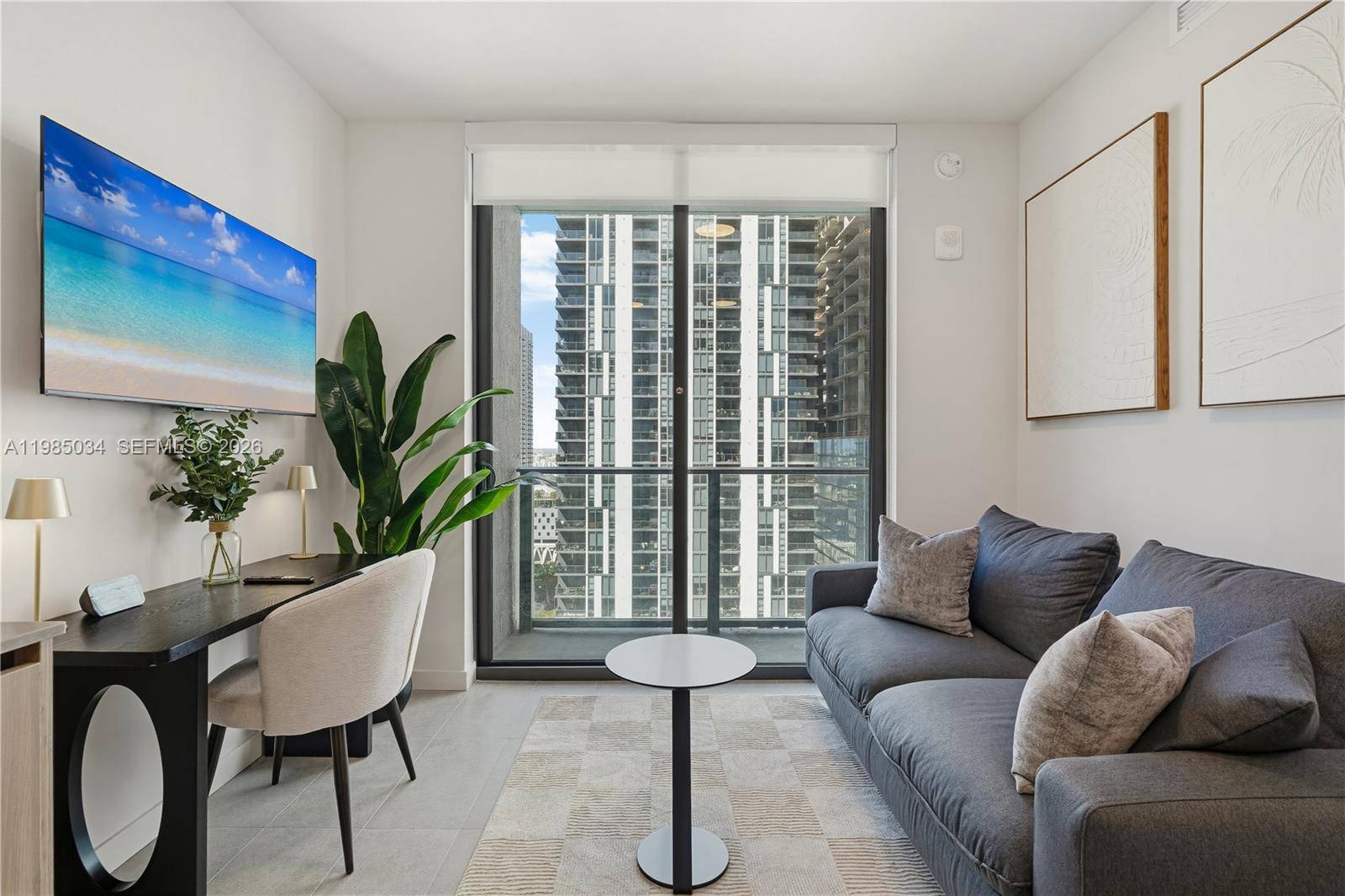 121 NE 5th StMiami - Condo/Co-Op/Seasonal,Condo condo unit 2706 - picture