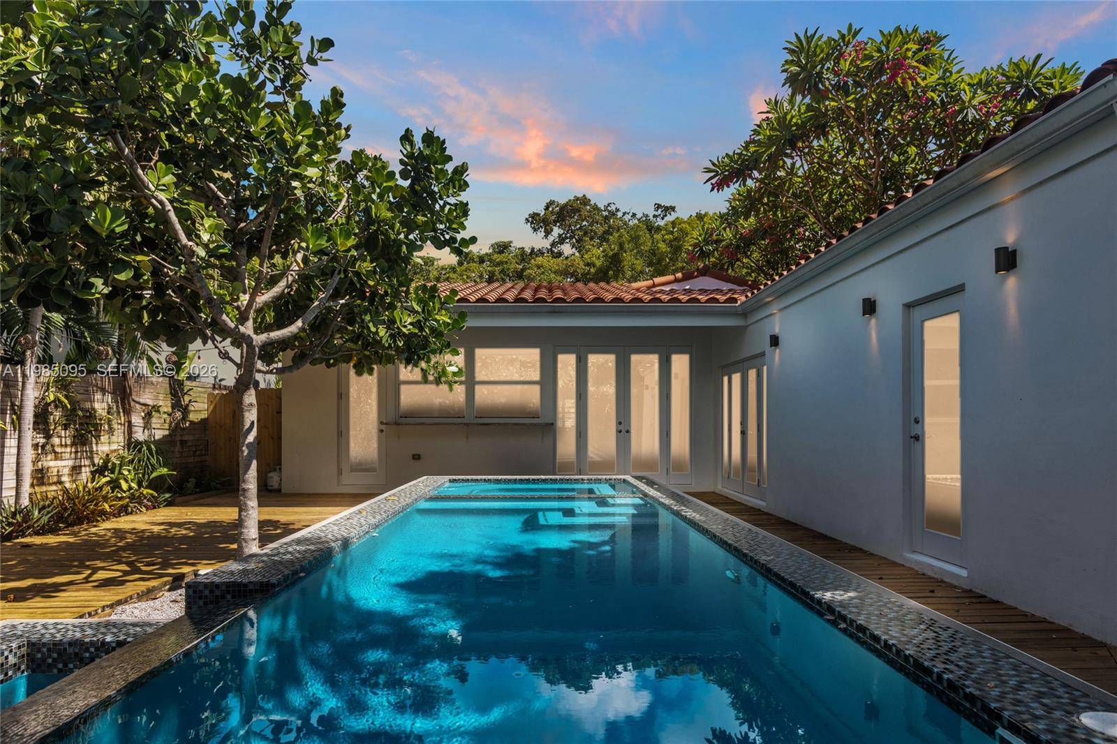 776 NE 74th StMiami - picture