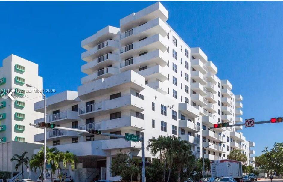 4301 Collins AveMiami Beach - Condo/Co-Op/Annual,Condo condo unit 902 - picture