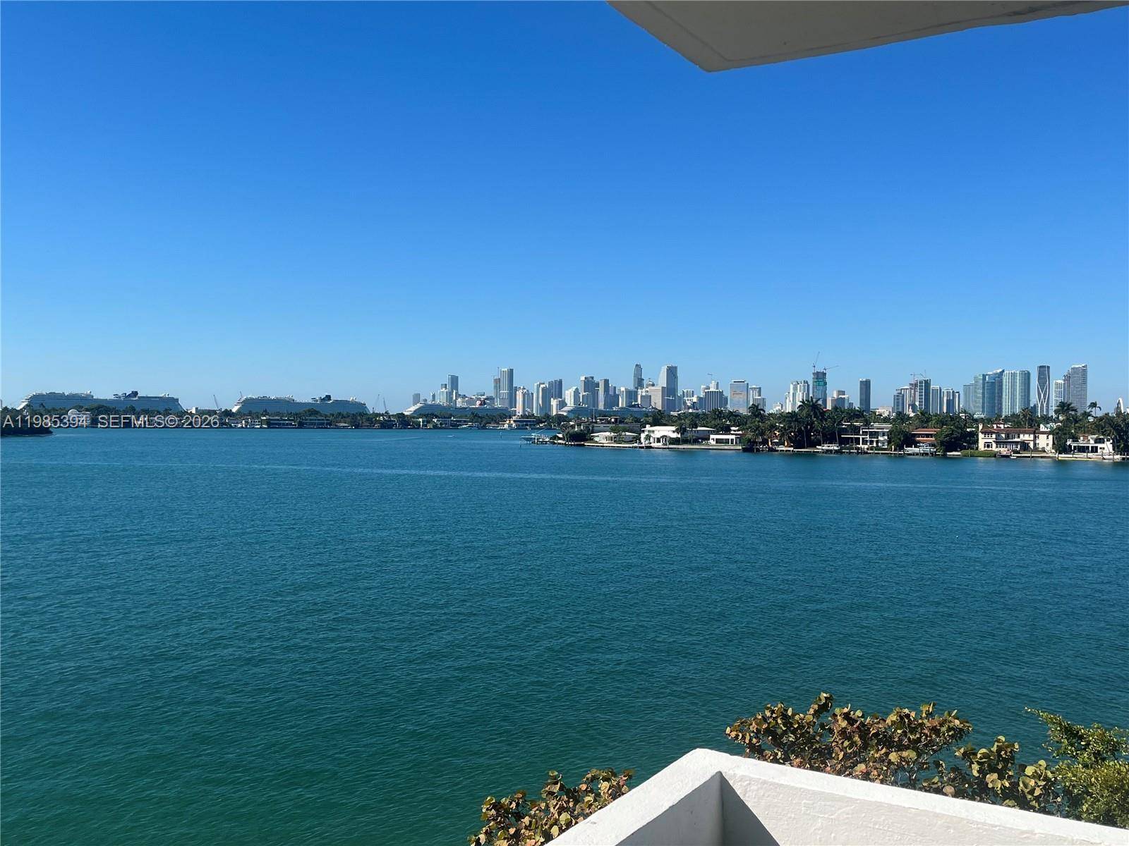 3 Island AveMiami Beach - Condo/Co-Op/Annual,Condo condo unit 04I - picture