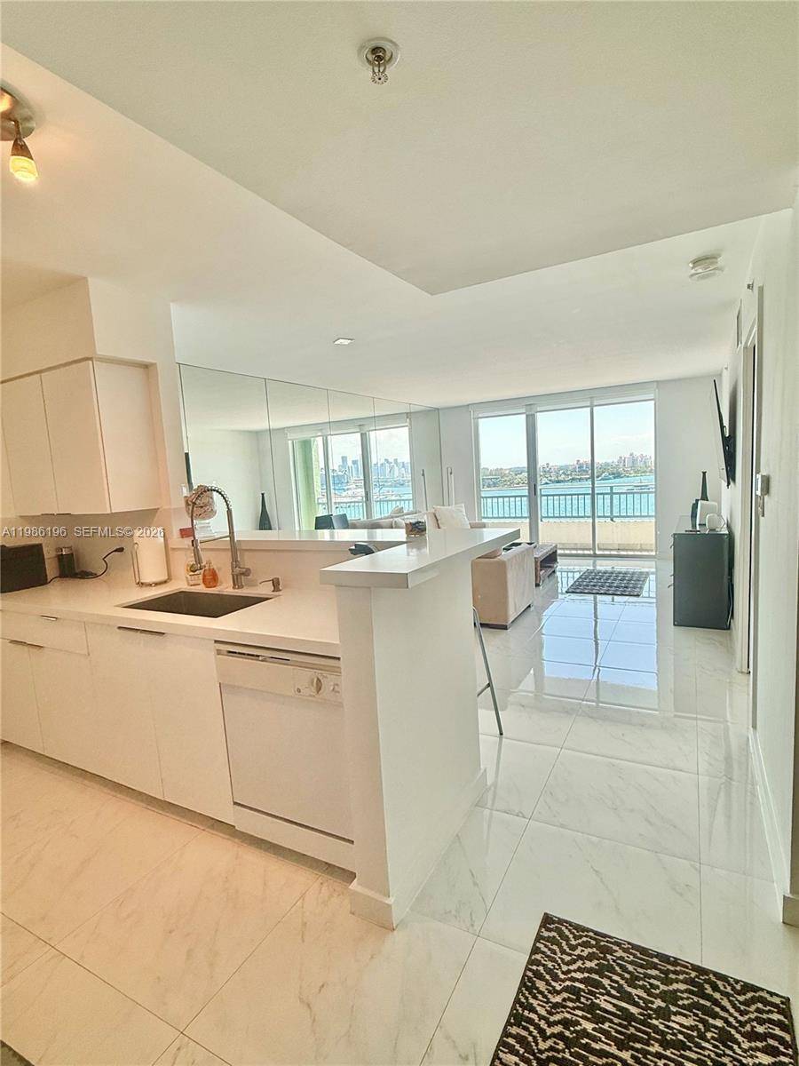 90 Alton RdMiami Beach - Condo/Co-Op/Seasonal,Condo condo unit 1106 - picture