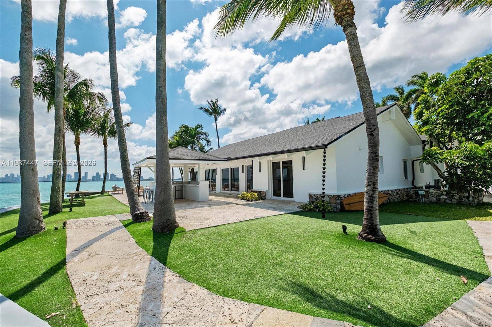 1365 Bay TerNorth Bay Village - picture