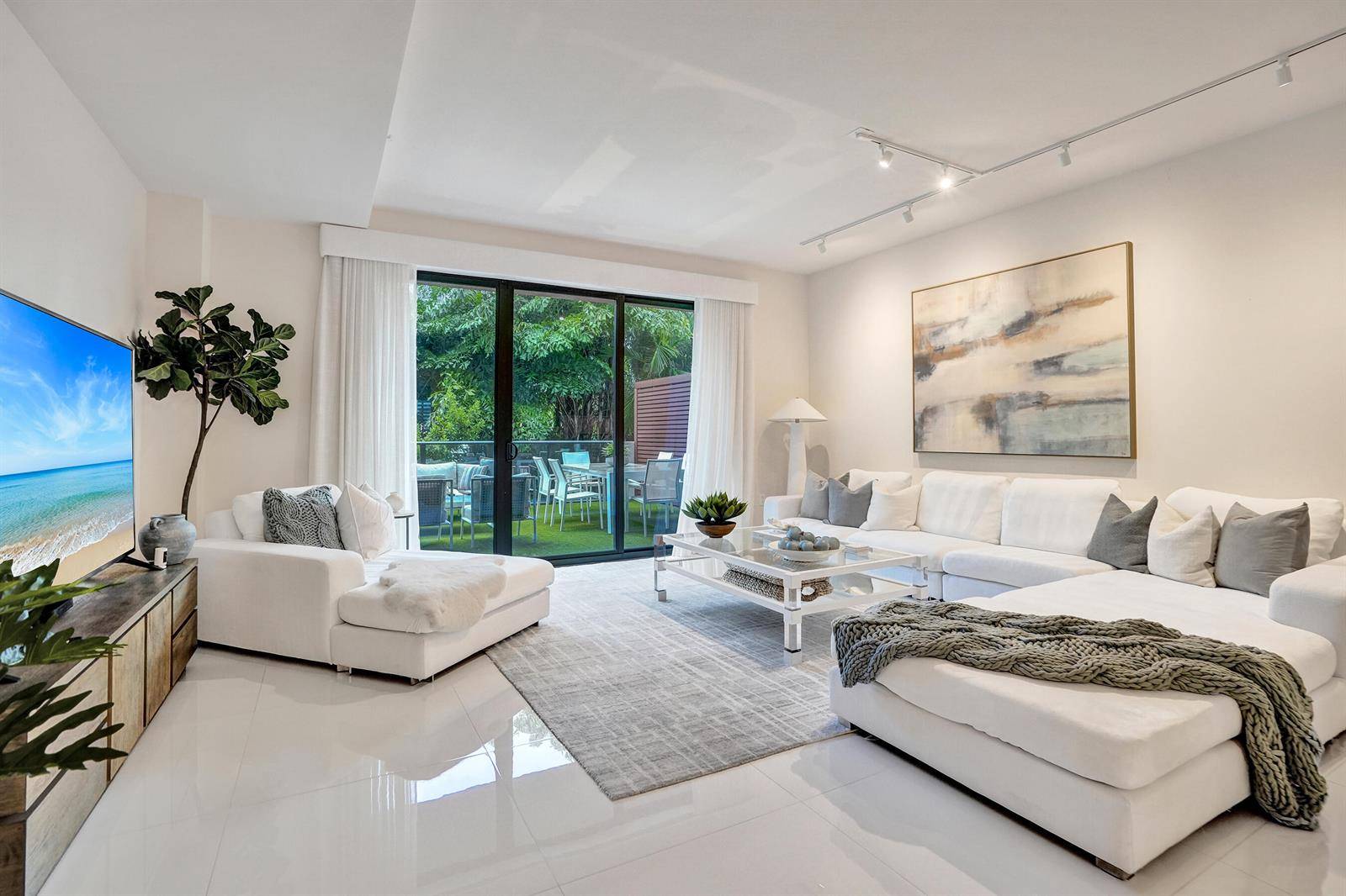 3030 N OceanFort Lauderdale - Condo condo unit S104 - picture