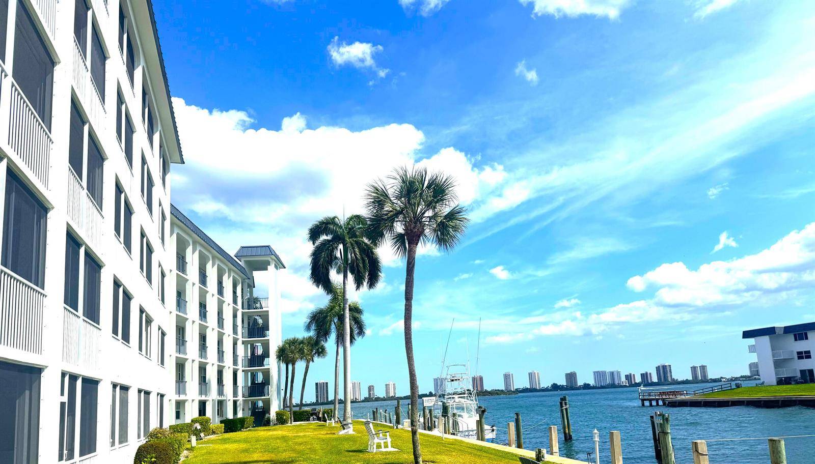 100 Paradise HarbourNorth Palm Beach - Condo condo unit 212 - picture