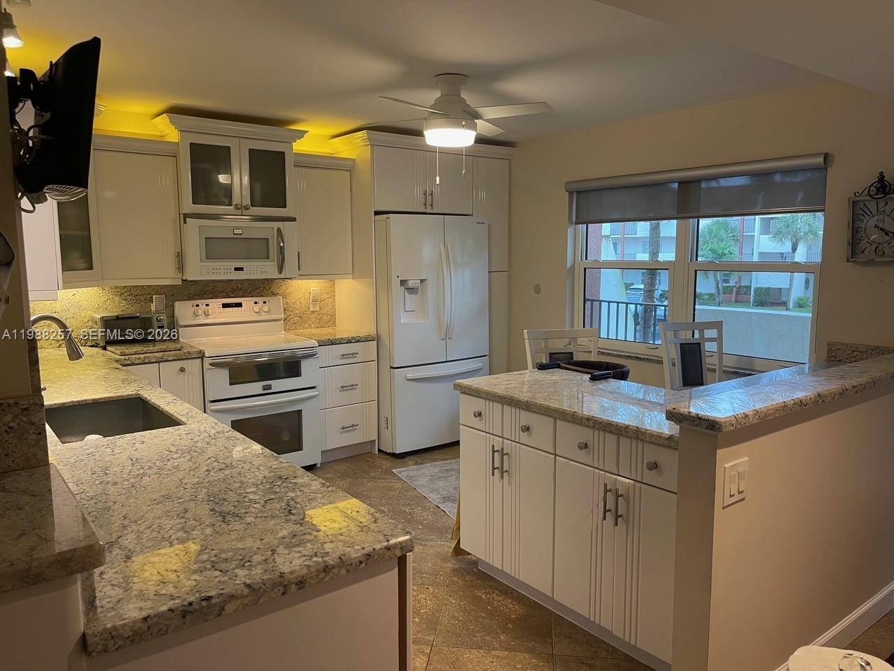 281 S Hollybrook DrPembroke Pines - Condo 1-4 Stories,Condo condo unit 50-205 - picture