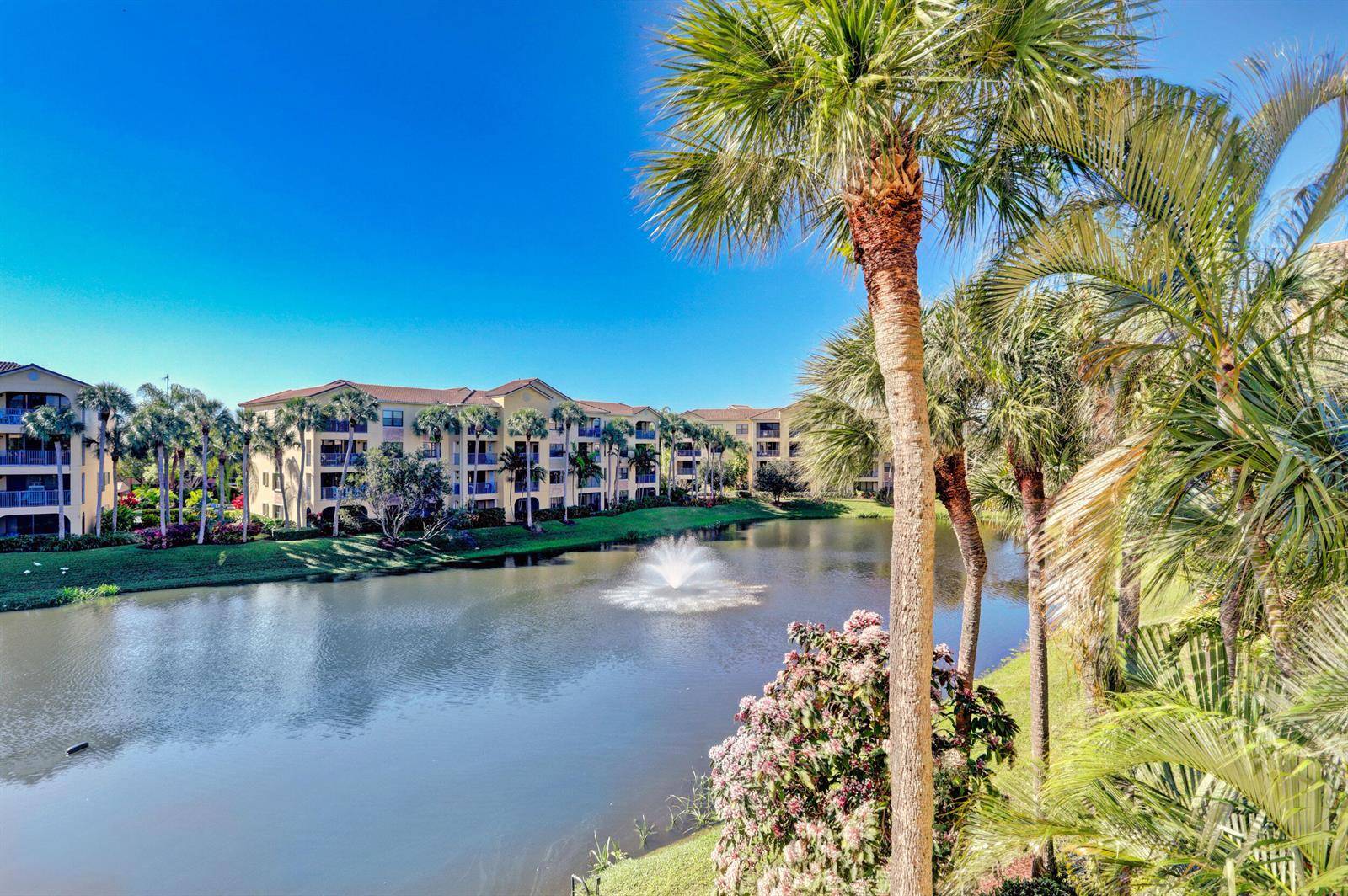 800 Uno LagoJuno Beach - Condo condo unit 305 - picture