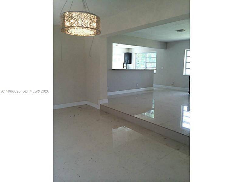 740 NE 179 TENorth Miami Beach - picture