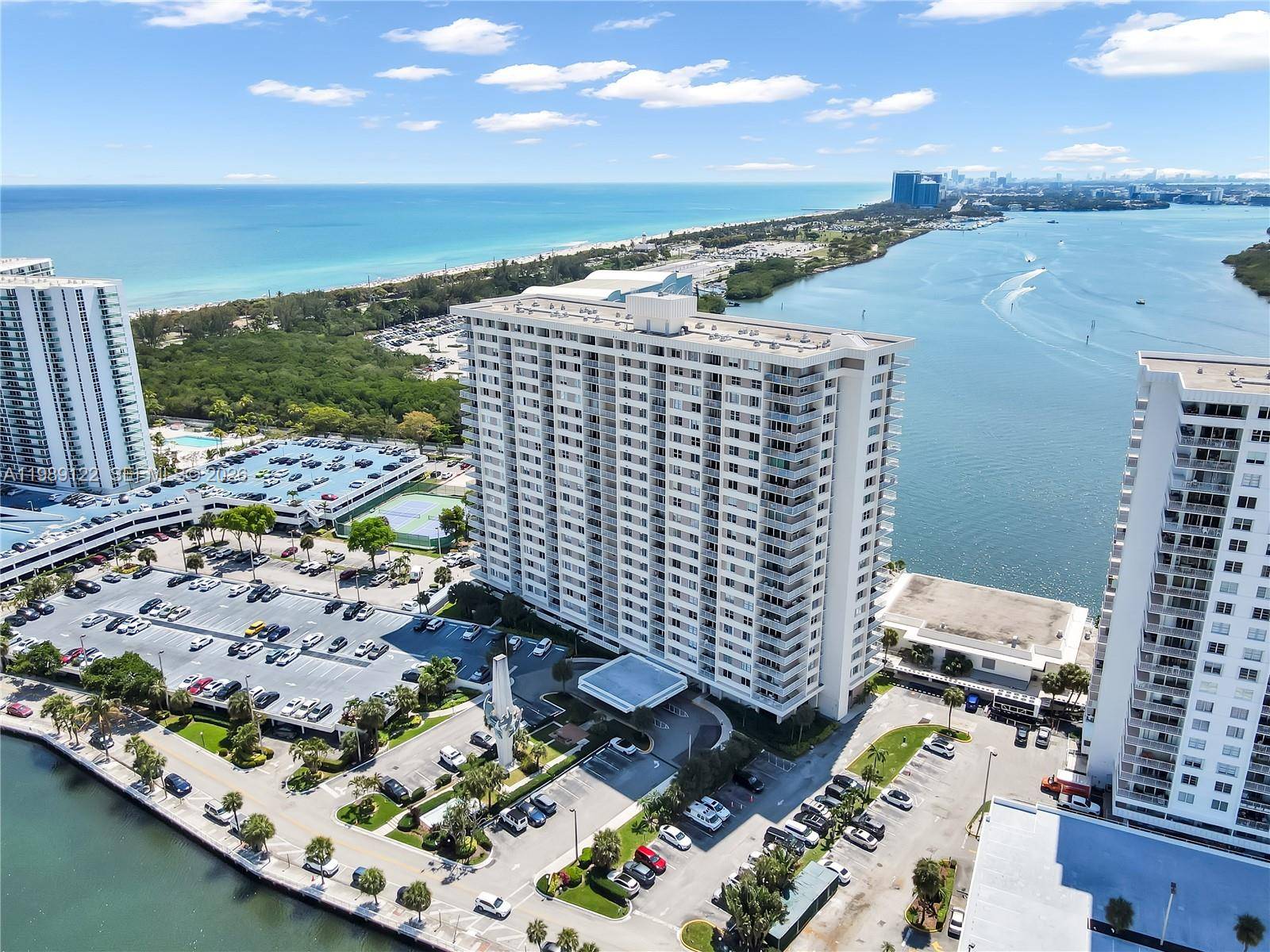 300 Bayview DrSunny Isles Beach - Condo/Co-Op/Annual,Condo condo unit 307 - picture