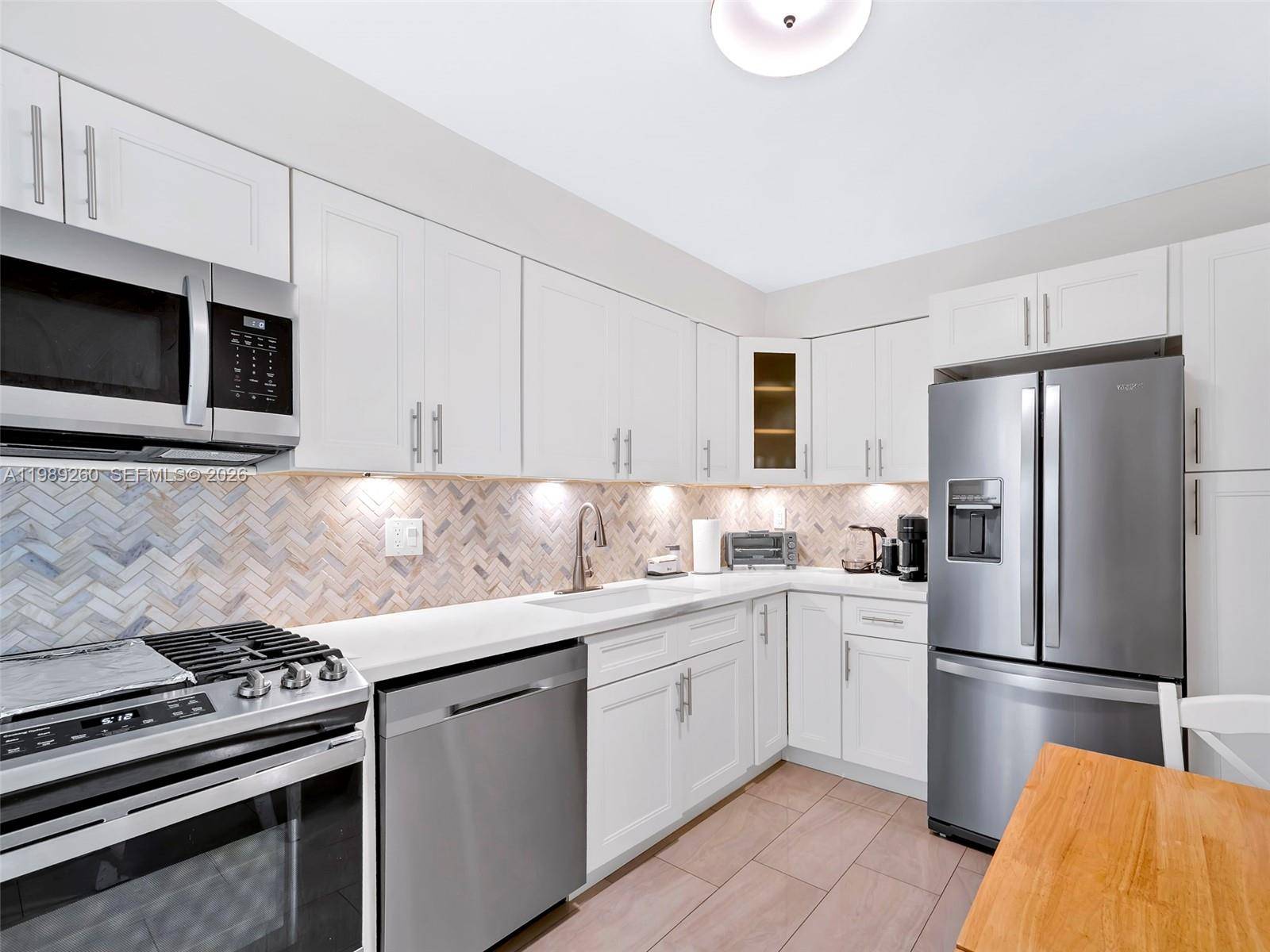 3140 S Ocean DrHallandale Beach - Condo/Co-Op/Annual,Condo condo unit 612 - picture