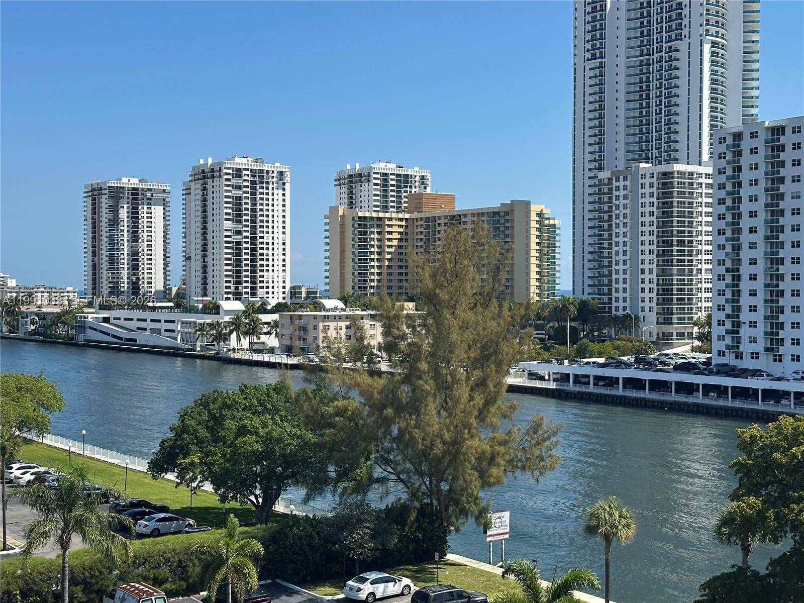 600 Parkview DrHallandale Beach - TOWERS OF OCEANVIEW SOUTH condo unit 717 - picture