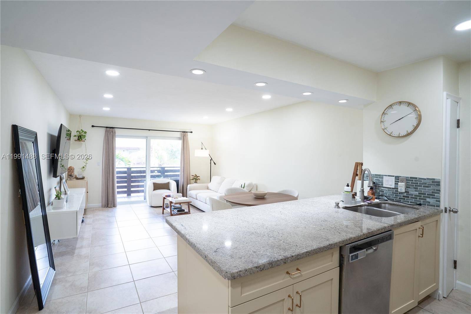 7483 SW 82nd StMiami - Condo 1-4 Stories,Condo condo unit A308 - picture