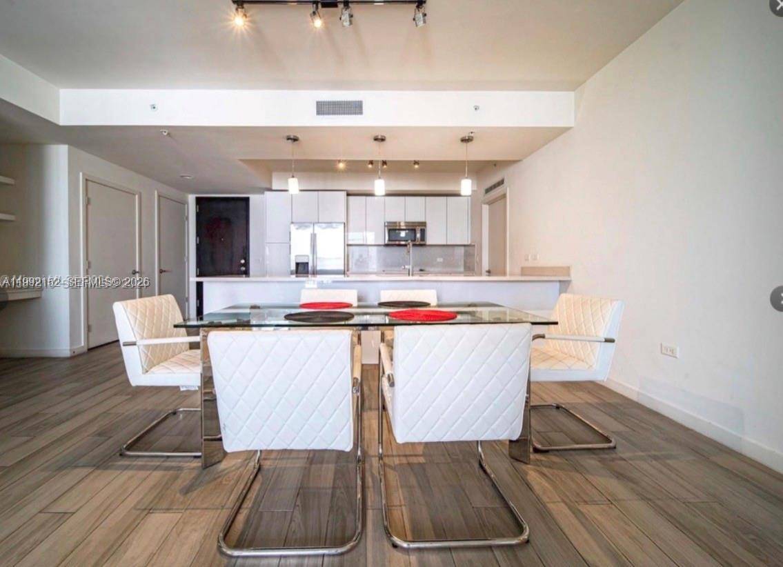 999 SW 1st AveMiami - Condo/Co-Op/Annual,Condo condo unit 2105 - picture
