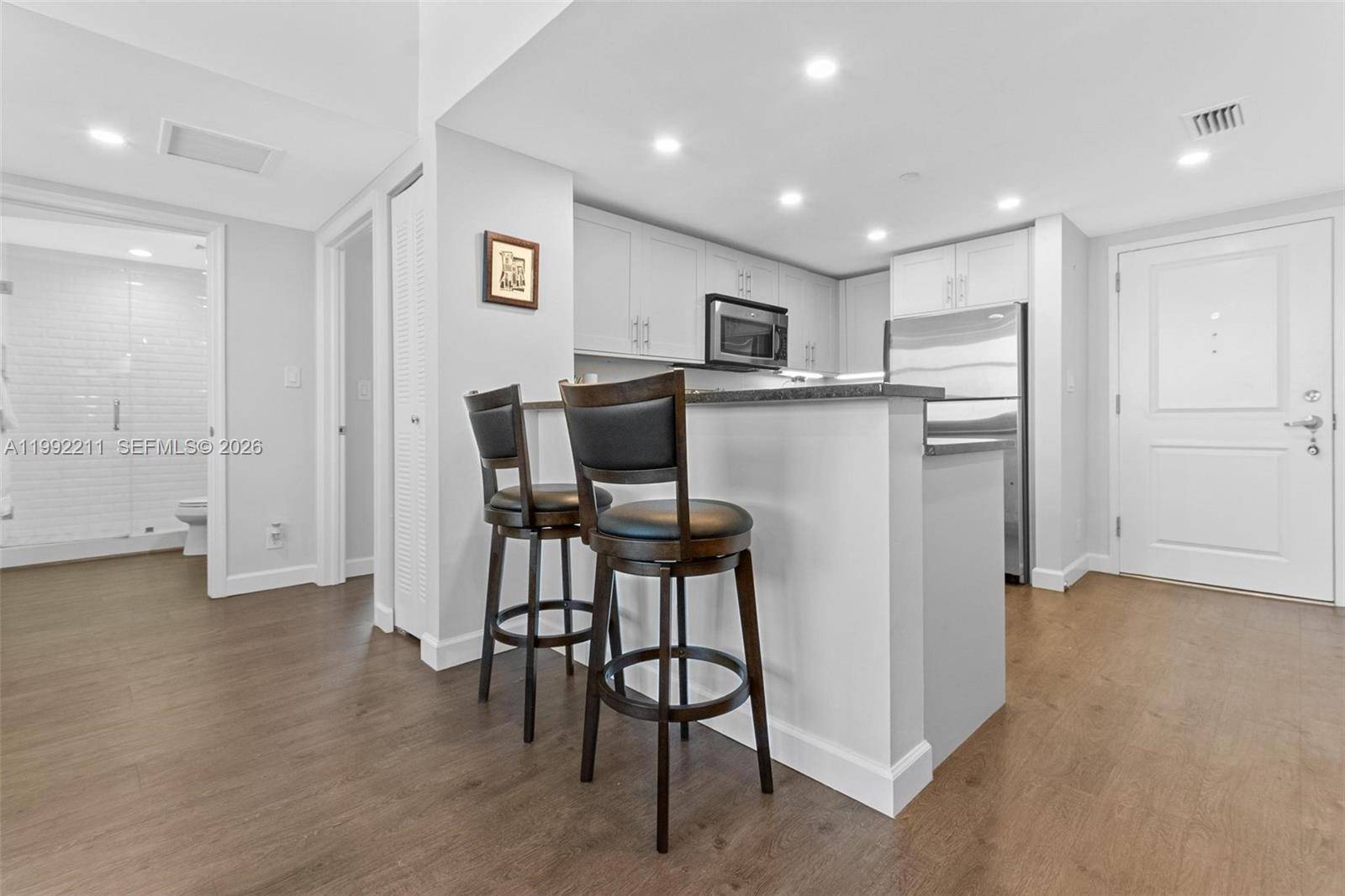 111 E Flagler StMiami - Co-Op 5+ Stories,Condo condo unit 909 - picture