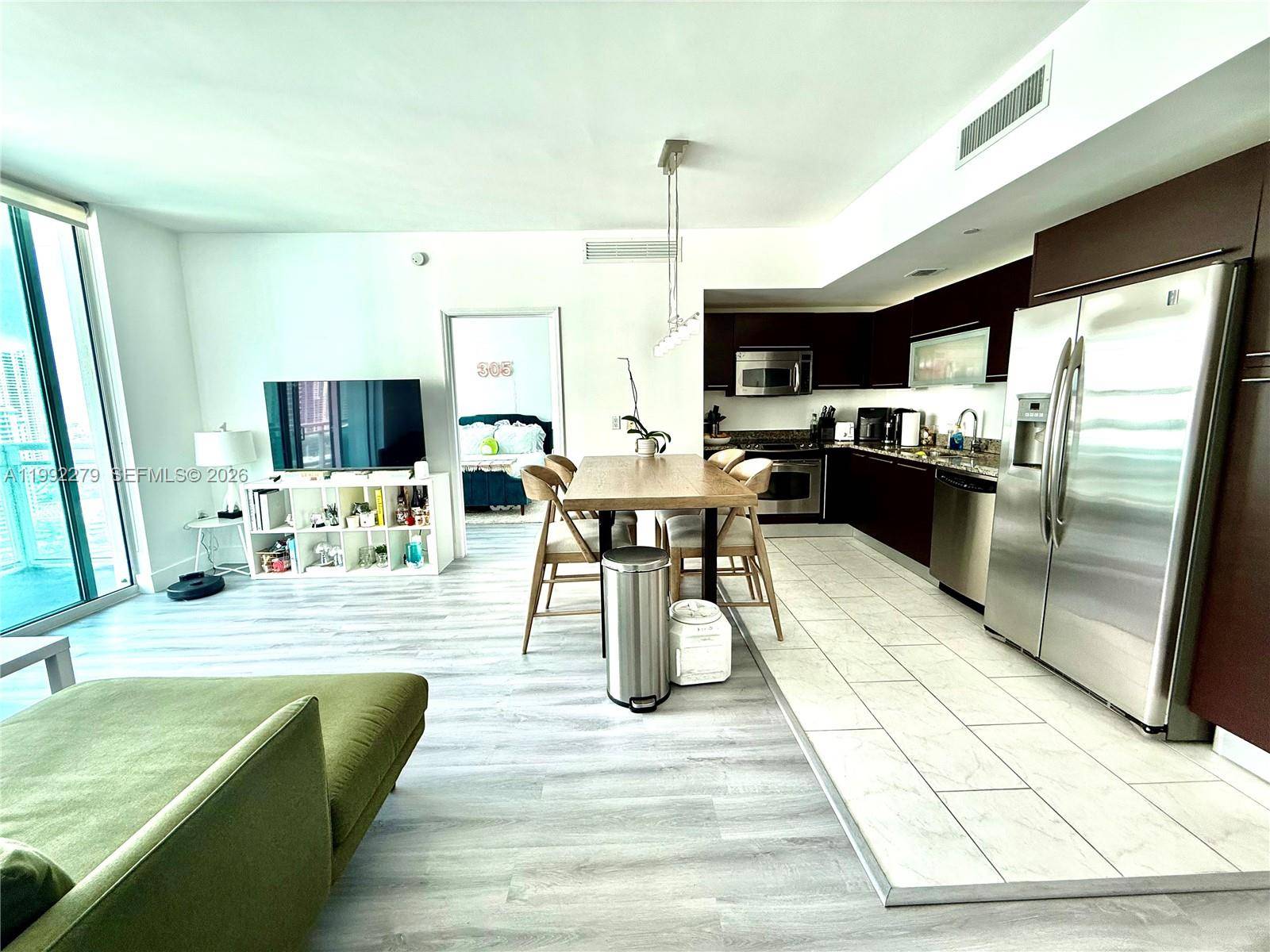 950 Brickell Bay DrMiami - Condo 5+ Stories,Co-Op condo unit 2706 - picture