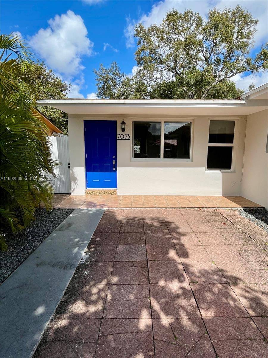 7023 SW 2nd StMiami - Duplex/Tri/Quad-Annual,Duplex condo unit 7023 - picture