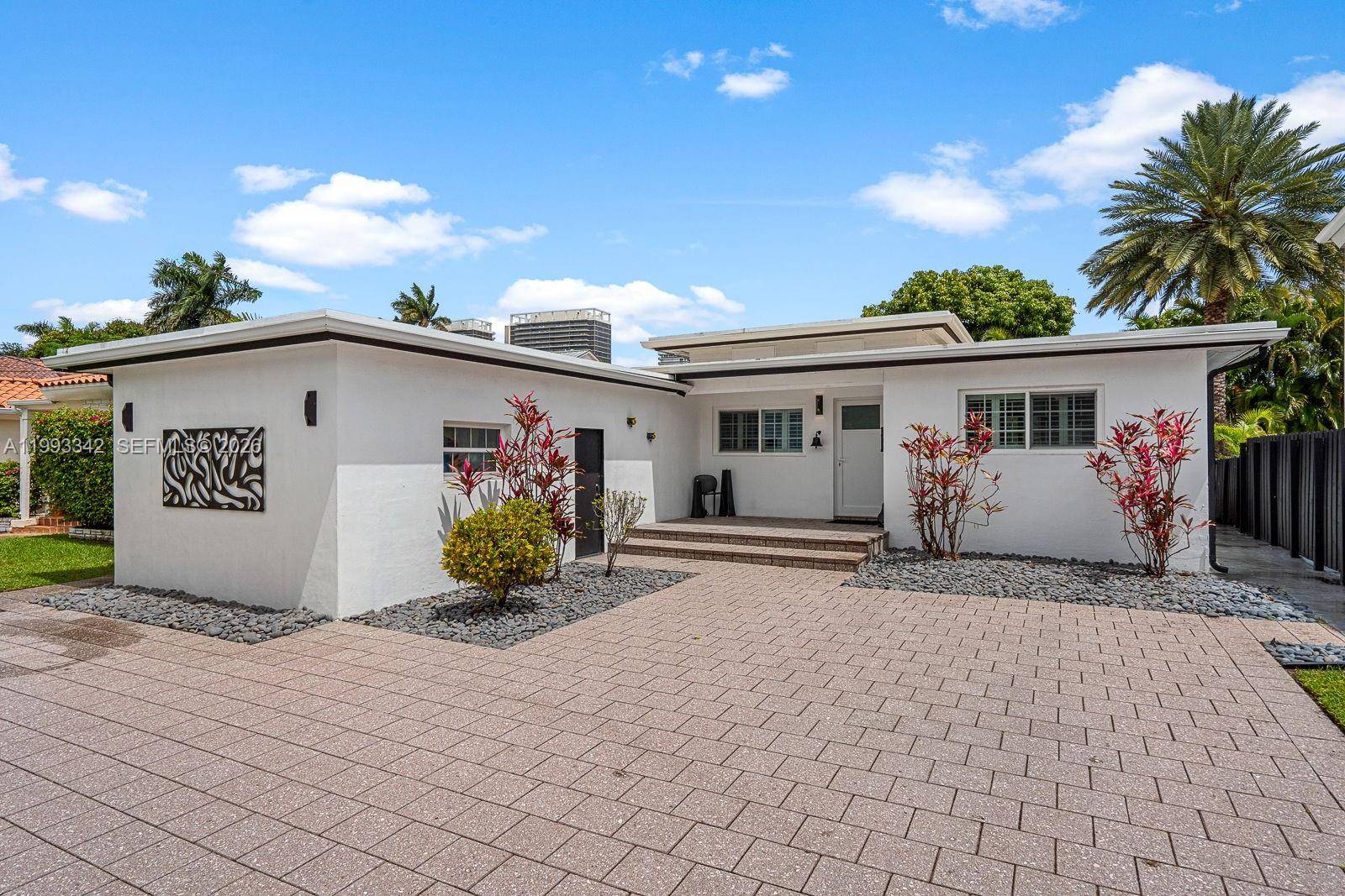 9517 Bay DrSurfside - picture