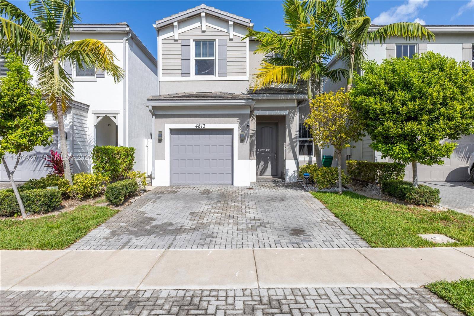 4813 NW 48th TerTamarac - picture