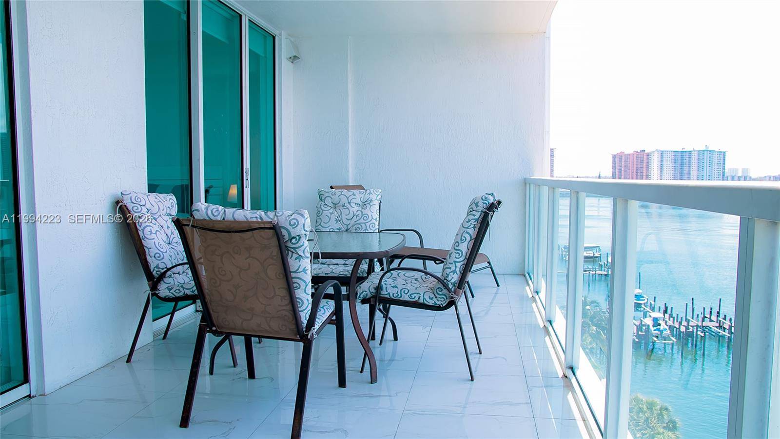 18100 N Bay RdSunny Isles Beach - Condo/Co-Op/Seasonal,Condo condo unit 906 - picture