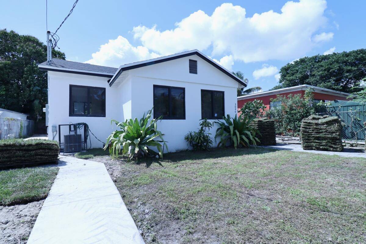 3040 NW 13thMiami - WEST END PARK AMD PL condo unit 1 - picture
