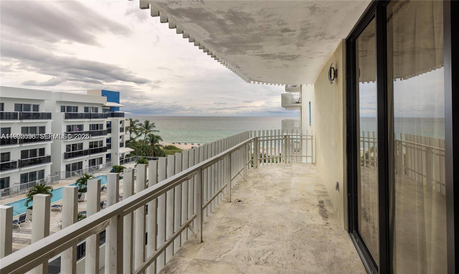6061 Collins AveMiami Beach - Condo/Co-Op/Annual,Condo condo unit 7D - picture