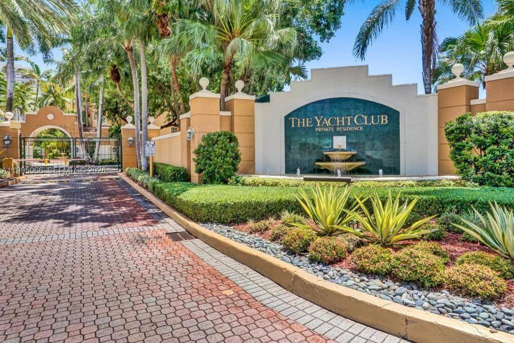 19801 E Country Club DrAventura - Condo/Co-Op/Annual,Condo condo unit 4301 - picture
