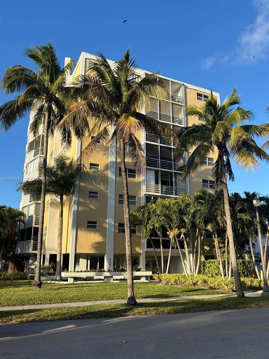 555 Crandon BlvdKey Biscayne - Condo 5+ Stories,Condo condo unit 43 - picture