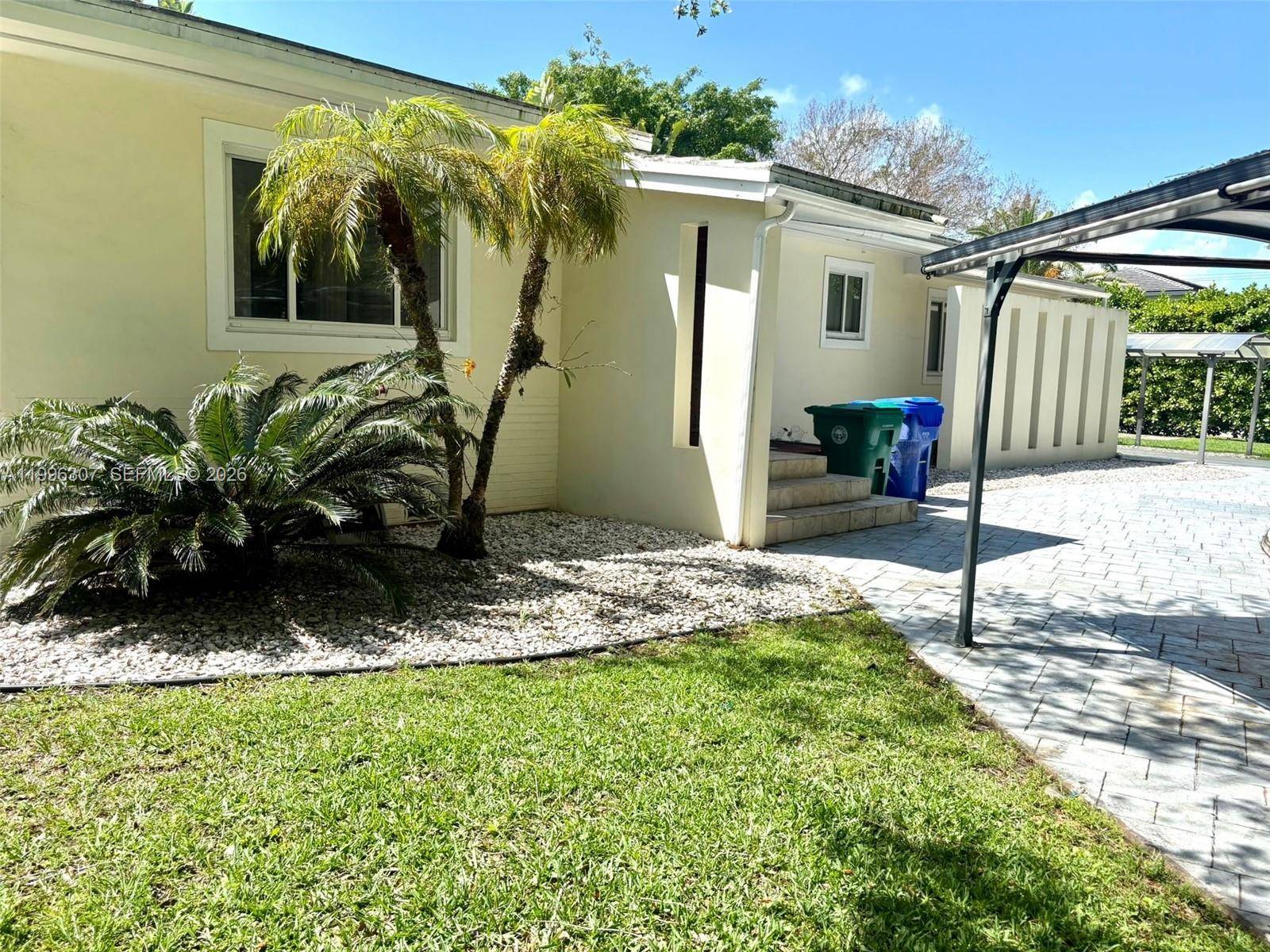 4190 Pamona AveMiami - picture