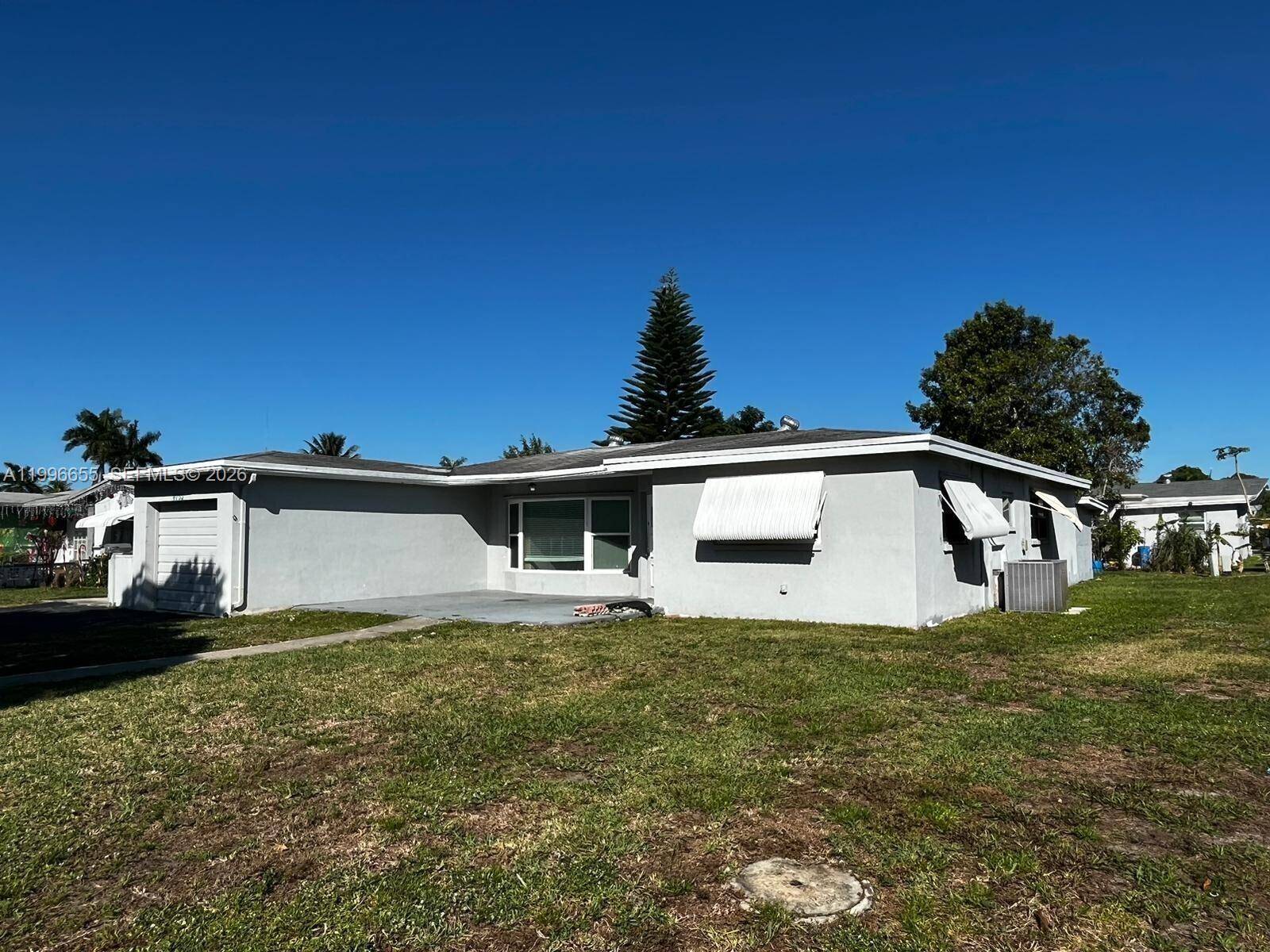 4753 NW 41st StLauderdale Lakes - picture