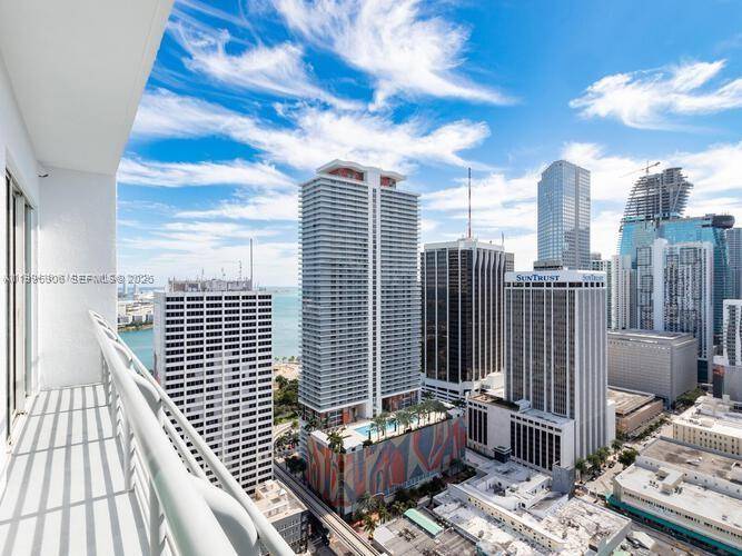 133 NE 2nd AveMiami - Condo/Co-Op/Annual,Condo condo unit 3306 - picture