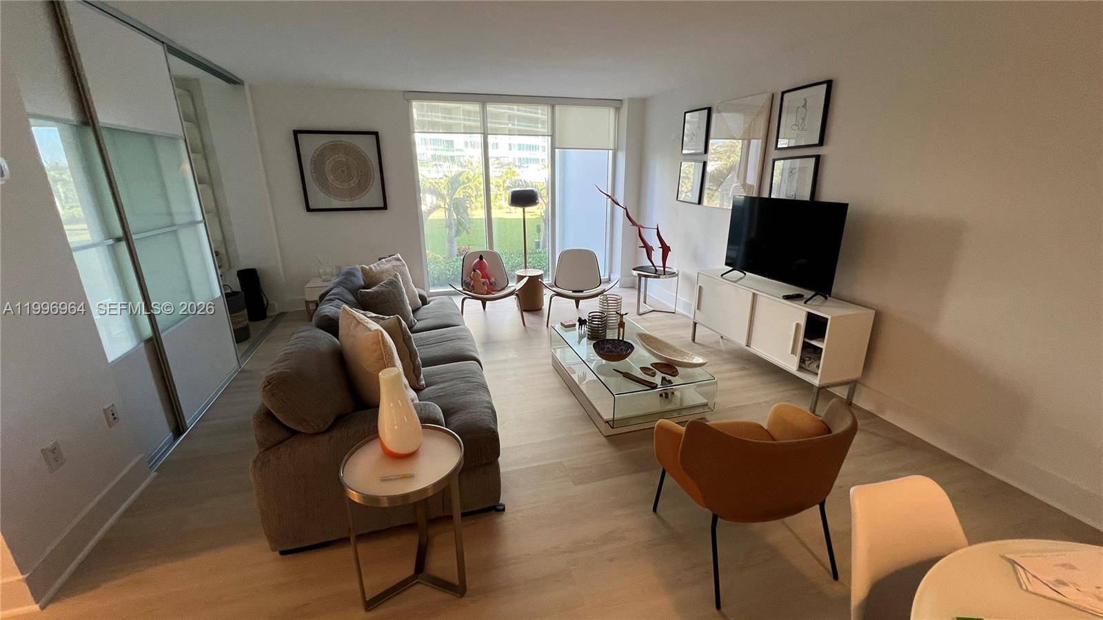 10275 Collins AveBal Harbour - Condo/Co-Op/Annual,Condo condo unit 306 - picture