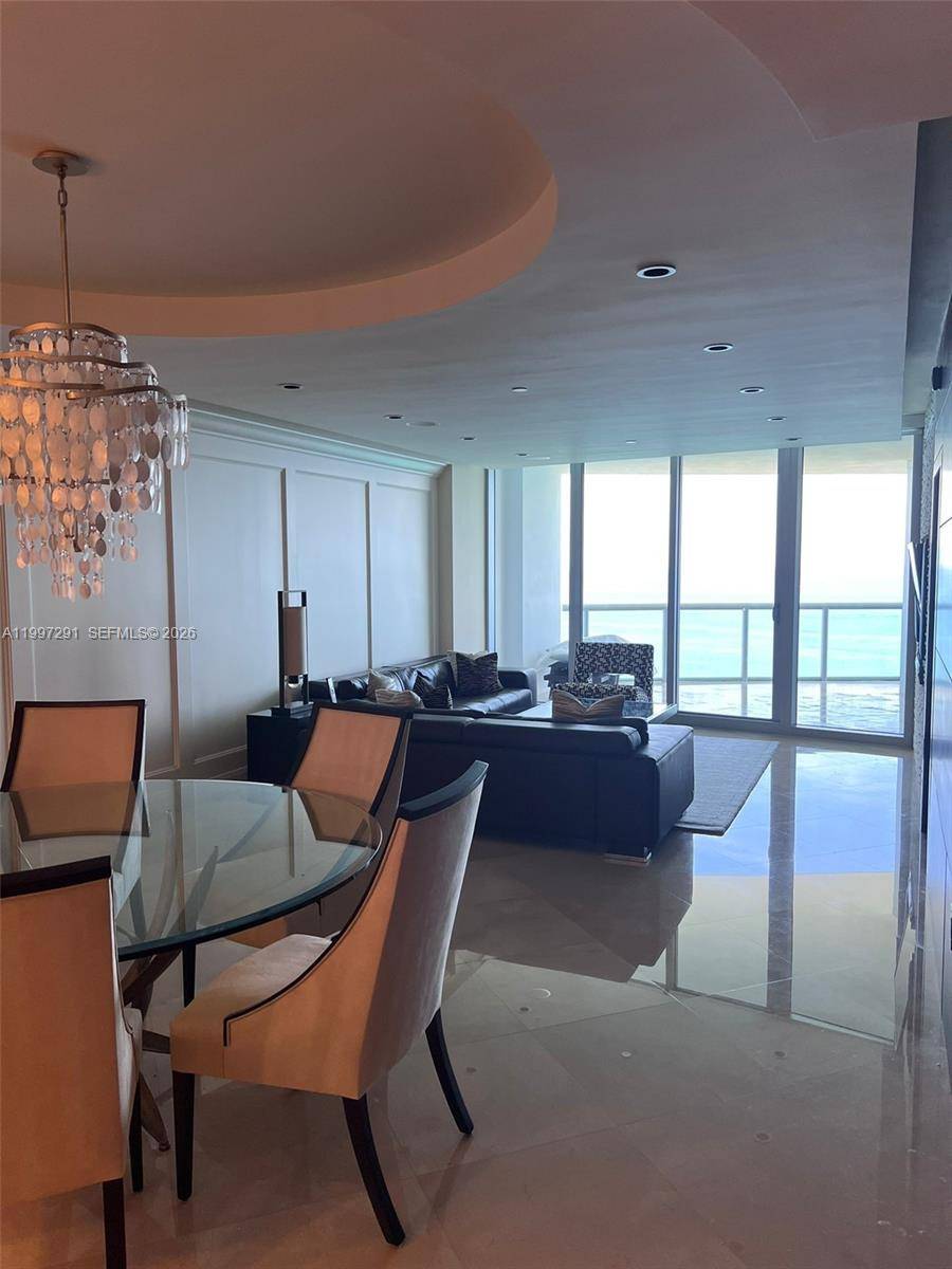 17121 Collins AveSunny Isles Beach - Condo/Co-Op/Annual,Condo condo unit 3304 - picture