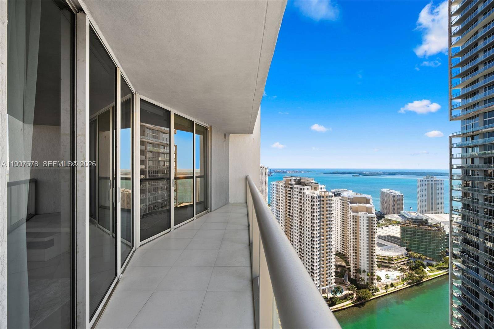 475 Brickell AveMiami - Condo/Co-Op/Annual,Condo condo unit 3711 - picture