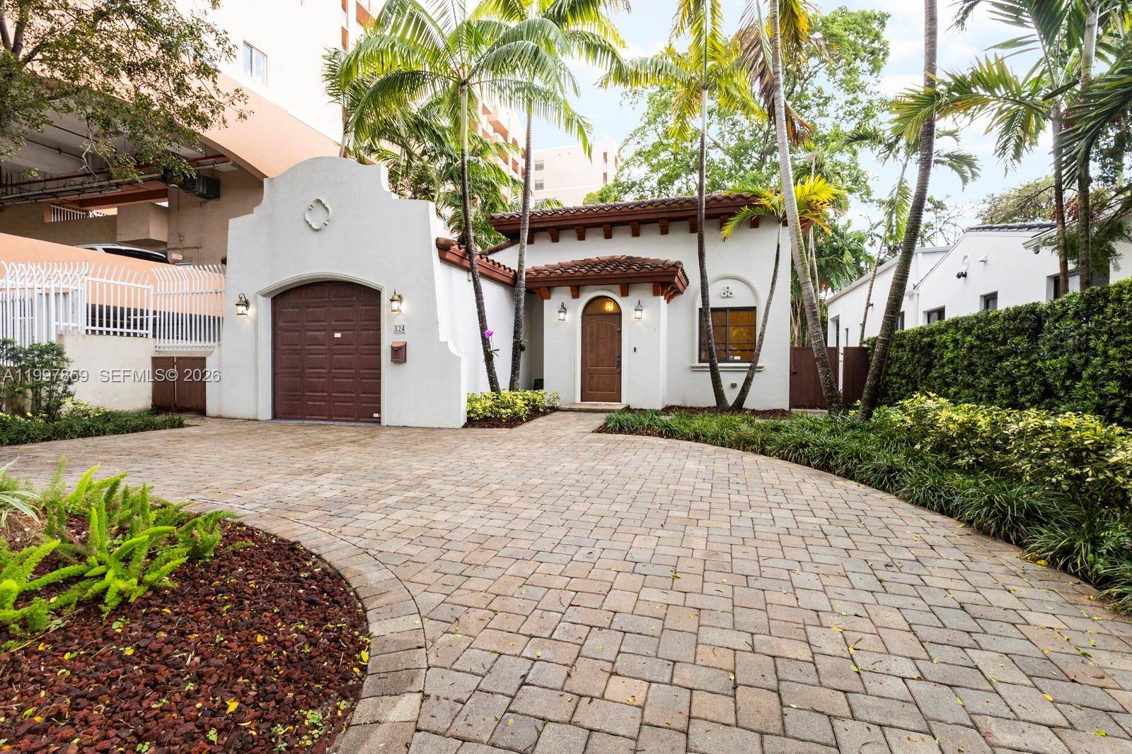 324 SW 30th RdMiami - Single Family-Annual,House condo unit - - picture