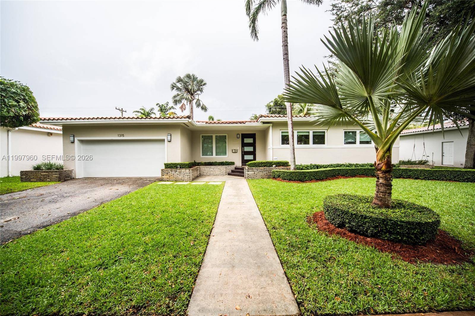 1315 San Ignacio AveCoral Gables - picture