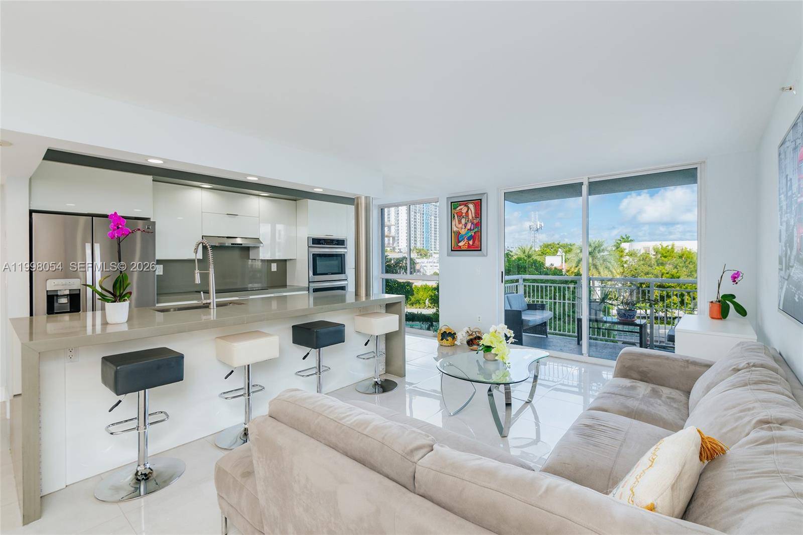 1688 West AveMiami Beach - Condo/Co-Op/Annual,Condo condo unit 305 - picture