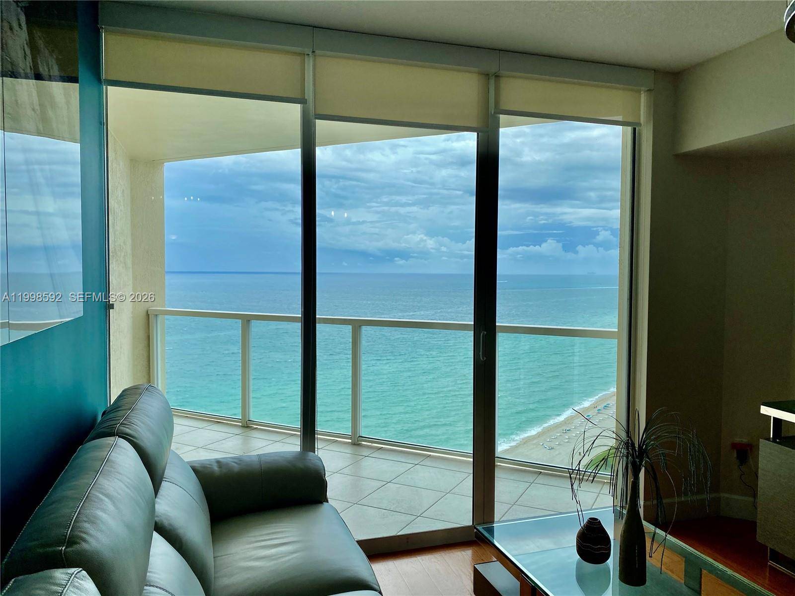 16699 Collins AveSunny Isles Beach - Condo/Co-Op/Annual,Condo condo unit 2510 - picture
