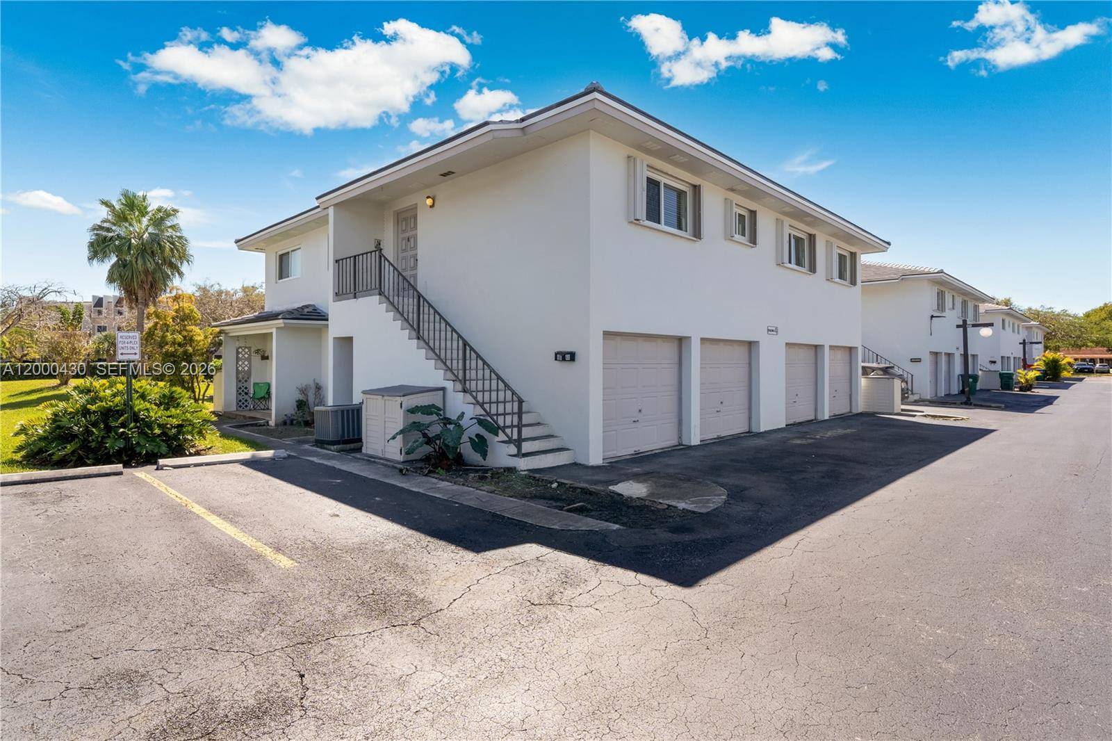 8048 SW 80 AVMiami - picture