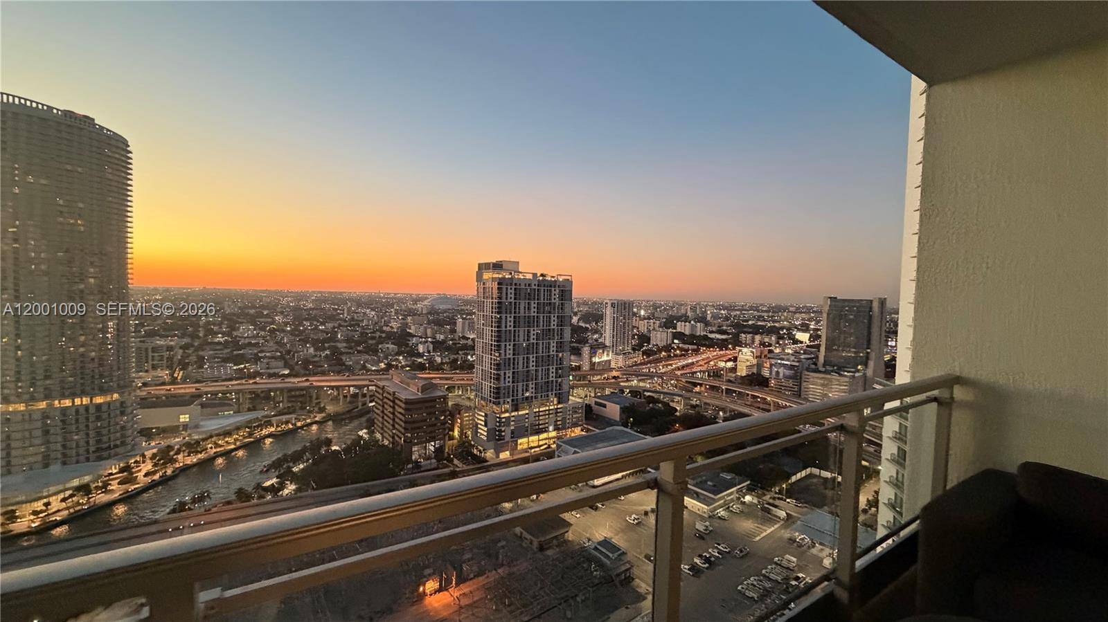 92 SW 3rd StMiami - Apartments-Annual,Condo condo unit 3607 - picture