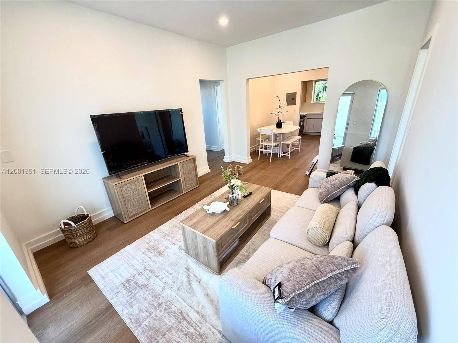 1535 West AveMiami Beach - Apartments-Annual,Apartment condo unit 5 - picture