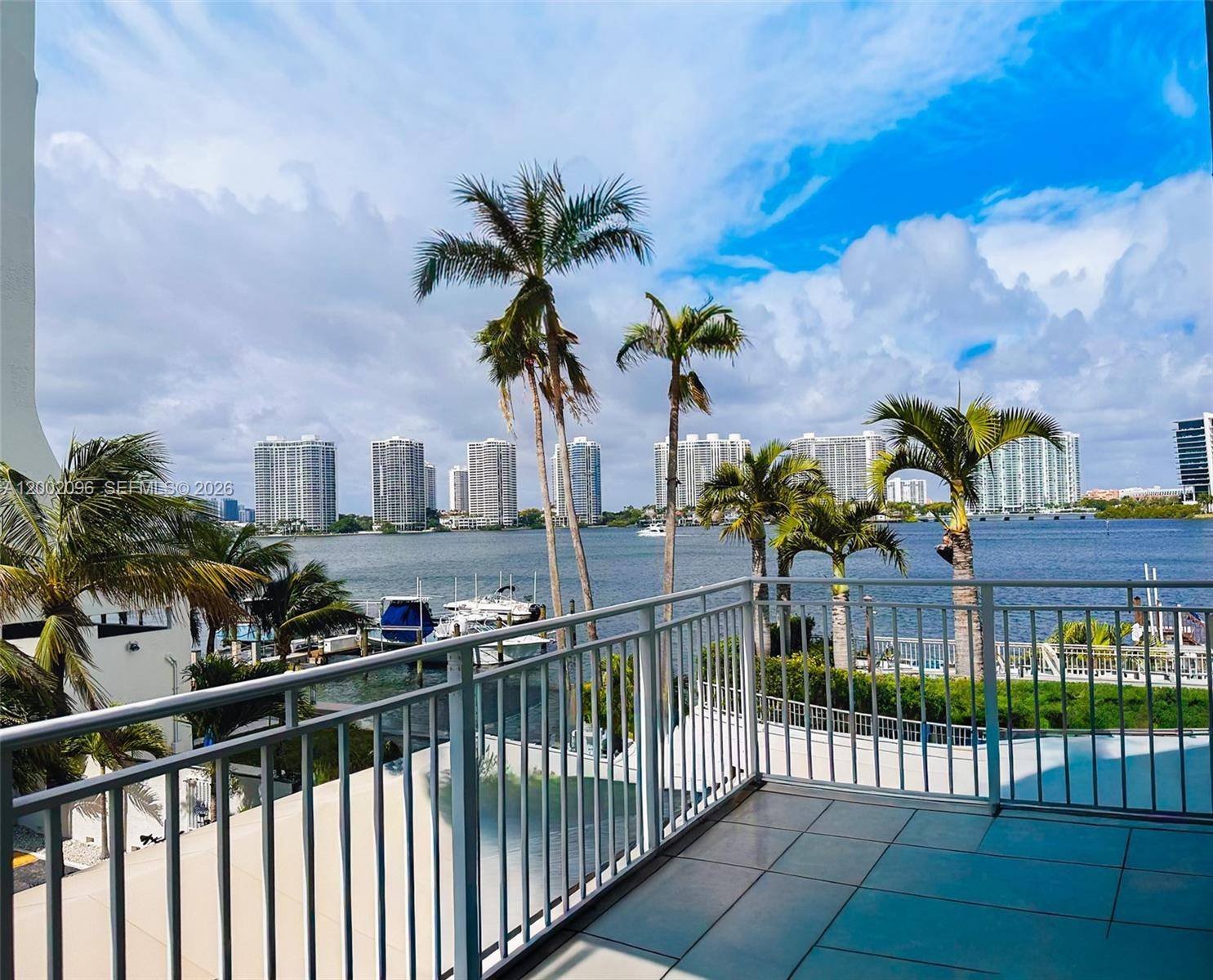 18000 N Bay RdSunny Isles Beach - Condo 5+ Stories,Condo condo unit 201 - picture