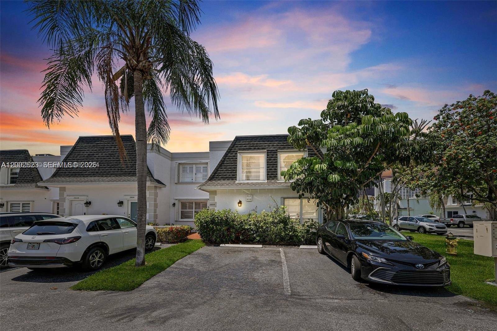 903 NE 27th AveHallandale Beach - Townhouse/Villa-Annual,Townhouse condo unit 903 - picture